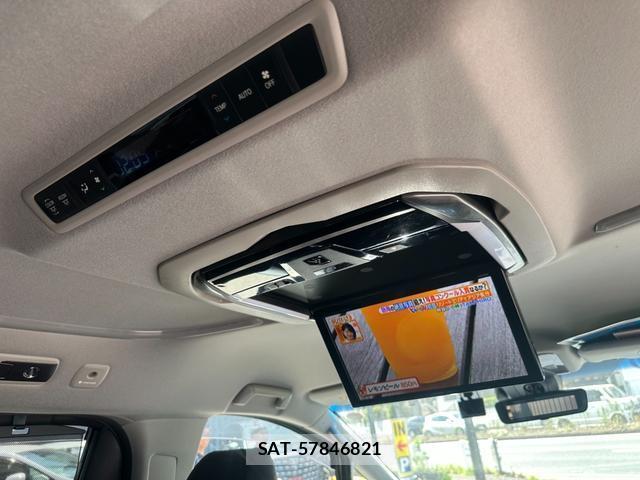 Toyota ALPHARD 2019-07 8435169-5