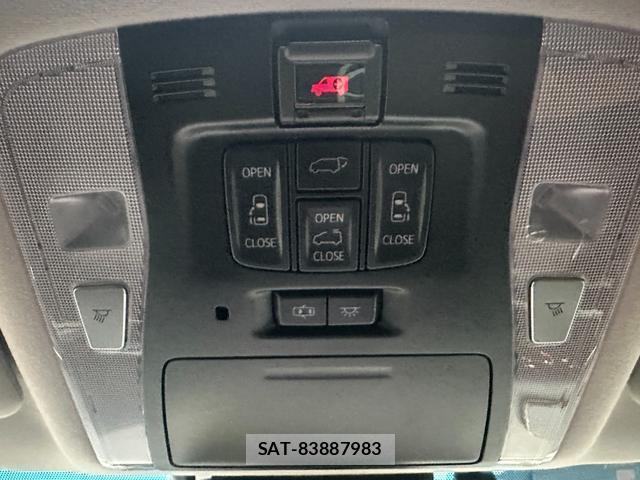 Toyota ALPHARD 2018-11 8435170-12