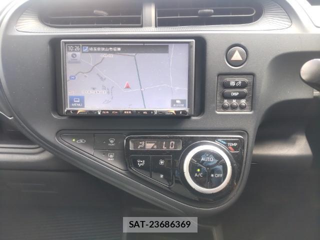 Toyota AQUA 2019-08 8433931-10