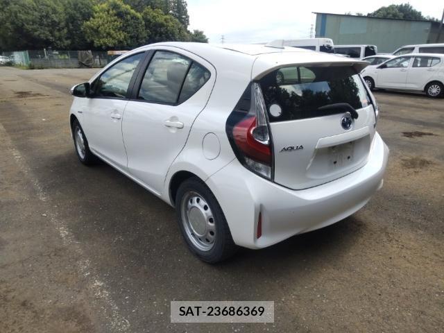 Toyota AQUA 2019-08 8433931-5