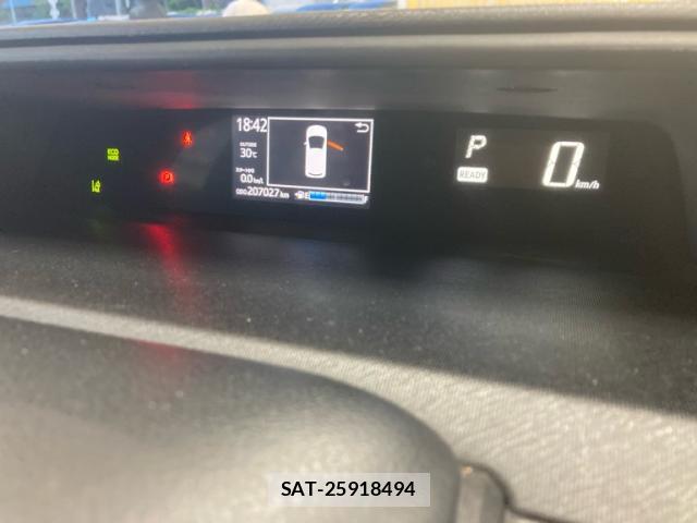 Toyota AQUA 2017-07 8434162-16
