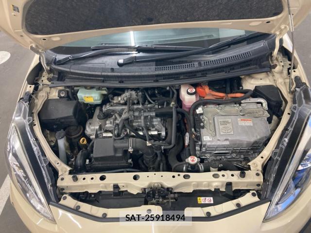 Toyota AQUA 2017-07 8434162-17