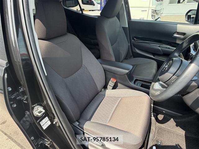 Toyota AQUA 2024-06 8434236-19