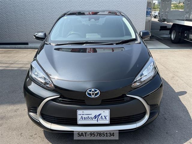 Toyota AQUA 2024-06 8434236-4