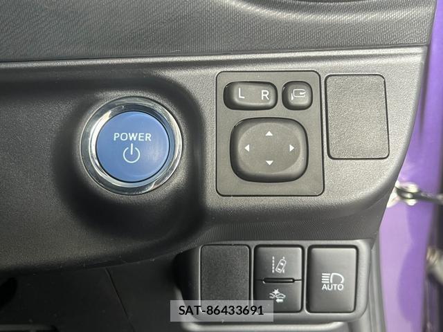Toyota AQUA 2019-05 8434245-11