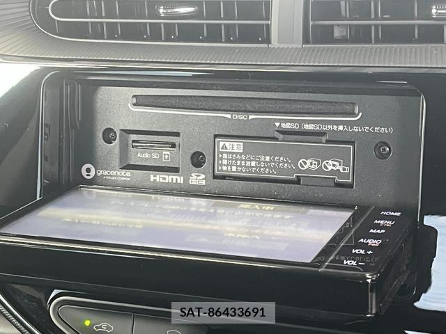 Toyota AQUA 2019-05 8434245-13
