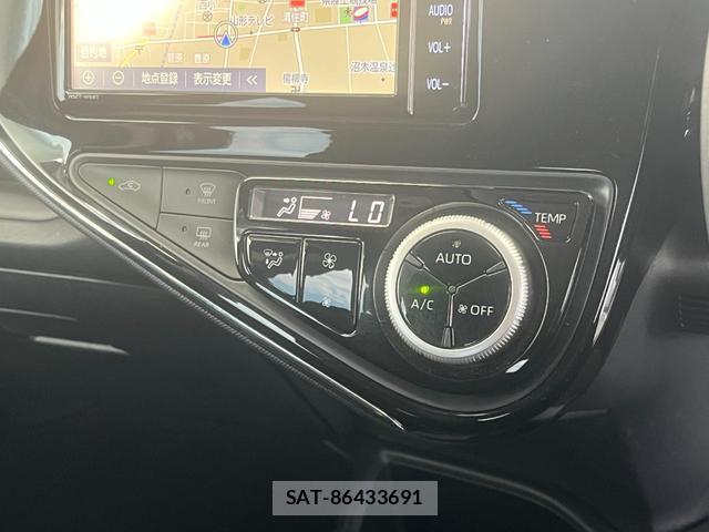 Toyota AQUA 2019-05 8434245-15
