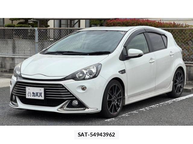 Toyota AQUA 2014 8434503-0
