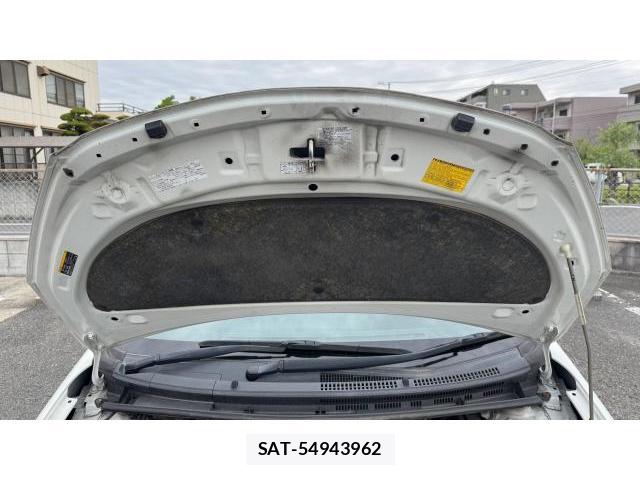 Toyota AQUA 2014 8434503-10