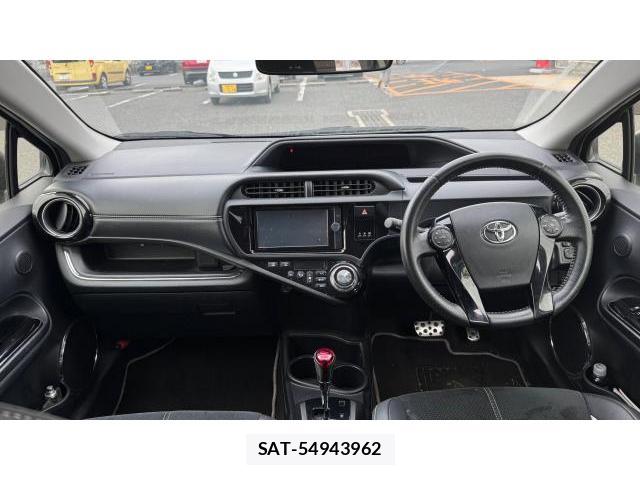 Toyota AQUA 2014 8434503-5