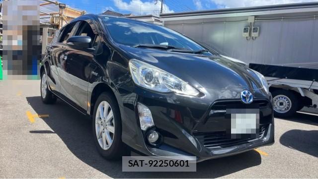 Toyota AQUA 2016-07 8434636-11