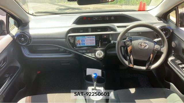Toyota AQUA 2016-07 8434636-2