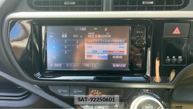 Toyota AQUA 2016-07 8434636-4
