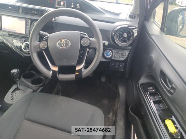 Toyota AQUA 2019-07 8435234-2