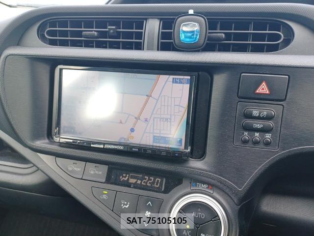 Toyota AQUA 2016-08 8435246-10