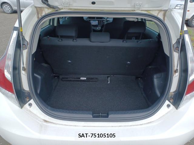 Toyota AQUA 2016-08 8435246-7