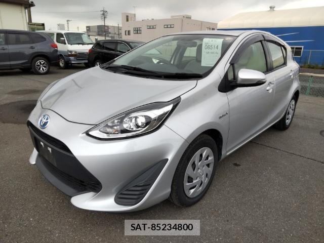 Toyota AQUA 2018-07 8435271-0