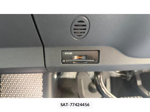 Nissan Ariya 2023 8434502-13
