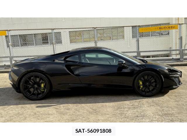 McLaren Artura 2023 8434424-2