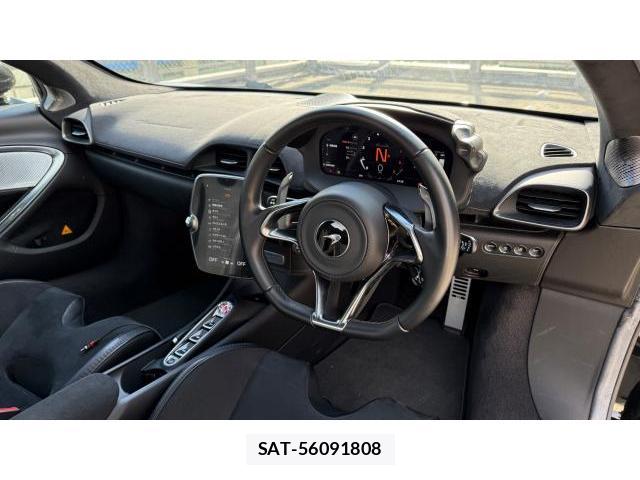 McLaren Artura 2023 8434424-4