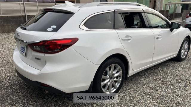 Mazda ATENZA WAGON 2016-04 8434699-12