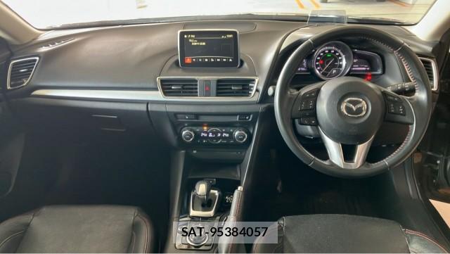 Mazda AXELA HYBRID 2013-11 8434641-2
