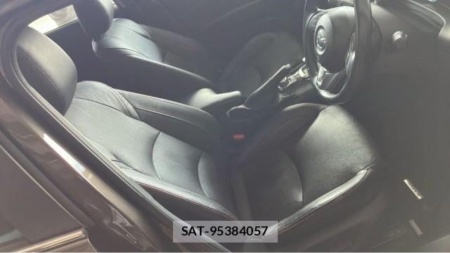 Mazda AXELA HYBRID 2013-11 8434641-5