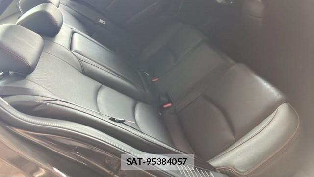 Mazda AXELA HYBRID 2013-11 8434641-6