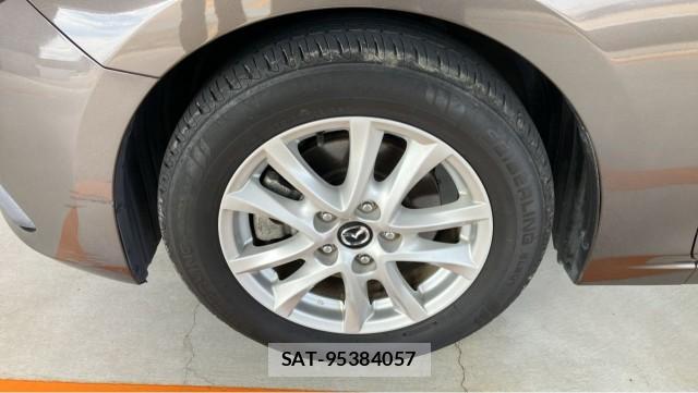 Mazda AXELA HYBRID 2013-11 8434641-8