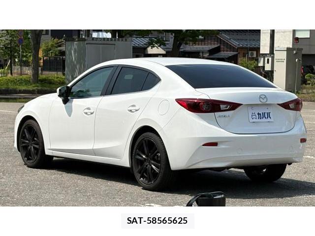 Mazda AXELA 2014-10 8434571-11