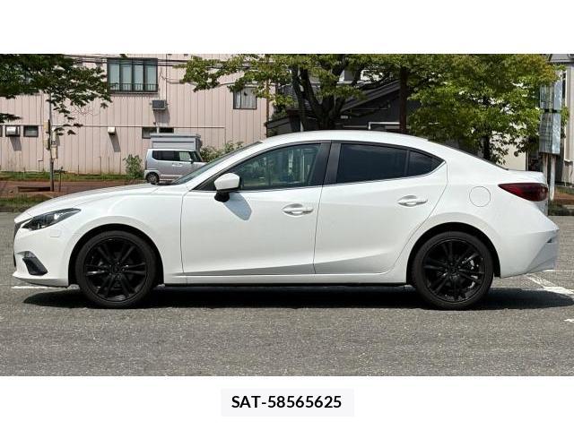 Mazda AXELA 2014-10 8434571-13
