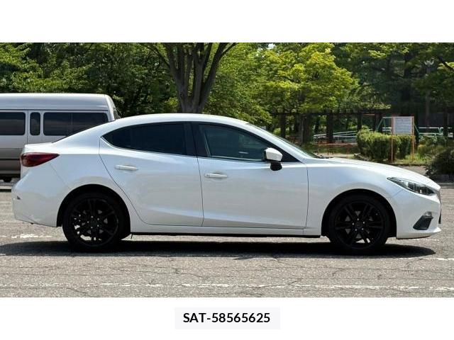 Mazda AXELA 2014-10 8434571-2