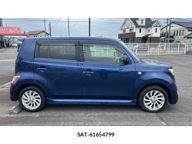 Toyota BB 2006 8434355-2