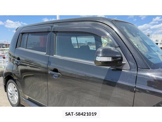 Toyota BB 2008 8434516-18