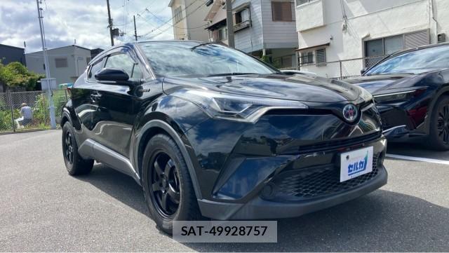 Toyota C-HR 2019-01 8434678-11