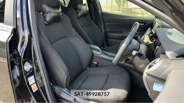 Toyota C-HR 2019-01 8434678-5