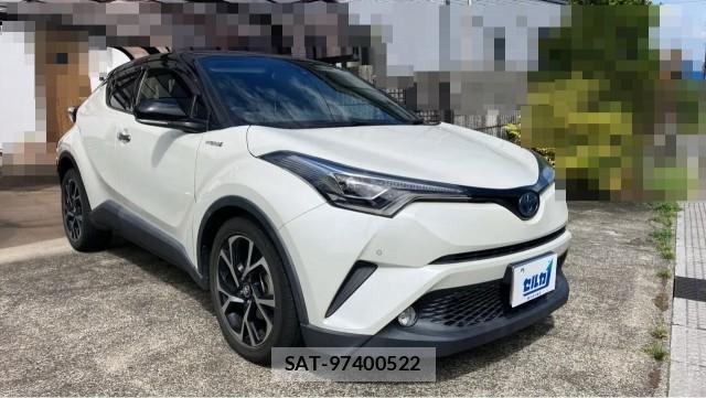 Toyota C-HR 2018-04 8434694-11