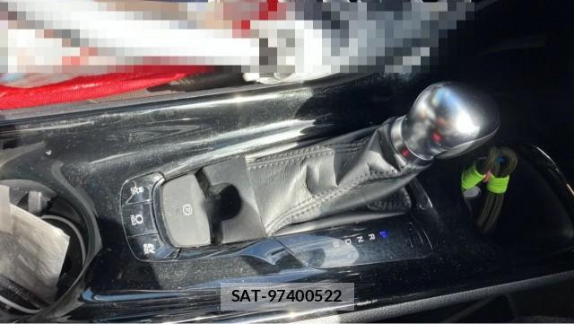Toyota C-HR 2018-04 8434694-14
