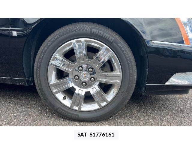 Cadillac DTS 2009 8434288-15