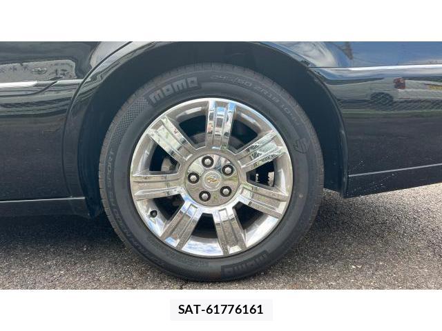 Cadillac DTS 2009 8434288-19