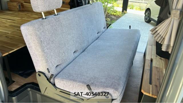 Nissan Caravan 2025-02 8434670-6