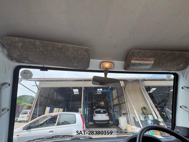 Suzuki CARRY TRUCK 2006-07 8433837-14