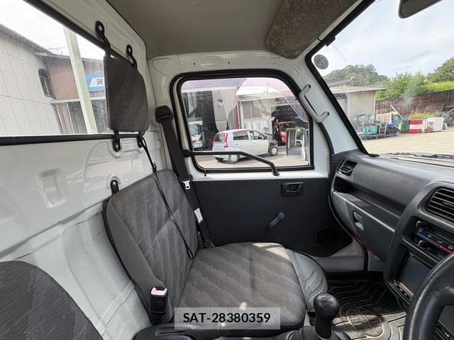 Suzuki CARRY TRUCK 2006-07 8433837-16