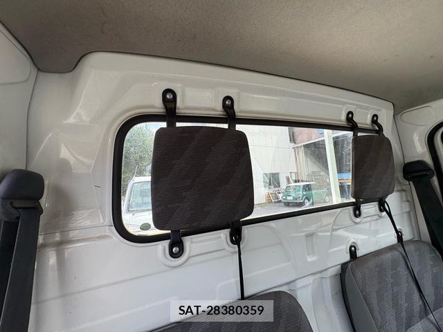 Suzuki CARRY TRUCK 2006-07 8433837-17