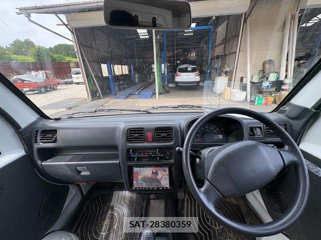 Suzuki CARRY TRUCK 2006-07 8433837-2