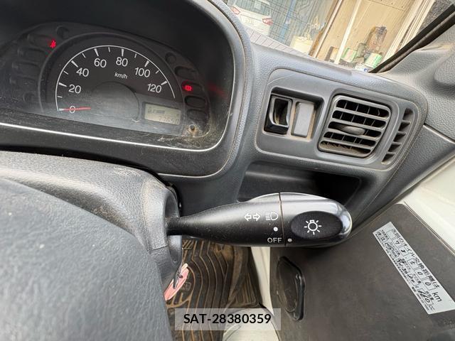 Suzuki CARRY TRUCK 2006-07 8433837-6