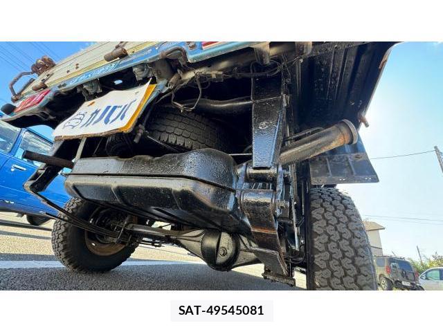 Suzuki CARRY TRUCK 1981-10 8434346-7