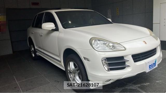 Porsche CAYENNE 2010-04 8434726-11
