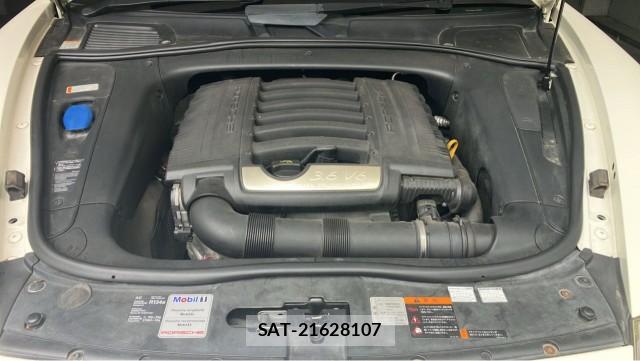 Porsche CAYENNE 2010-04 8434726-7