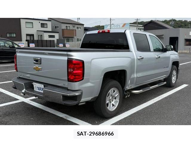 Chevrolet SILVERADO 2015-10 8434548-13